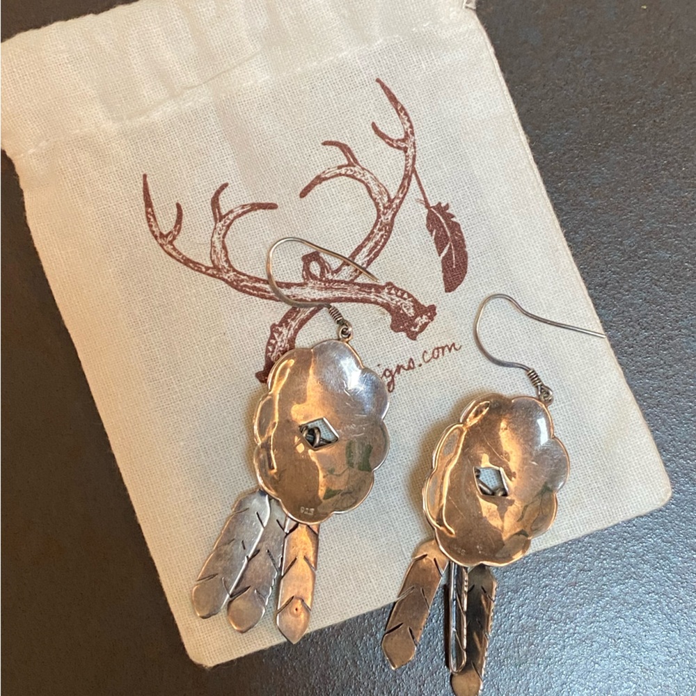 Spell Feather Tribe Earrings 🪶 - Picture 6 of 9